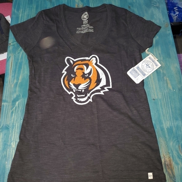 47 Tiger tshirt grey orange medium NWT - Picture 2 of 5